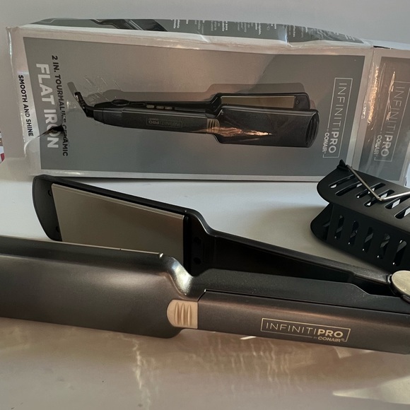 INFINITIPRO BY CONAIR Tourmaline Ceramic Flat Iron, 2-inch - Picture 4 of 4